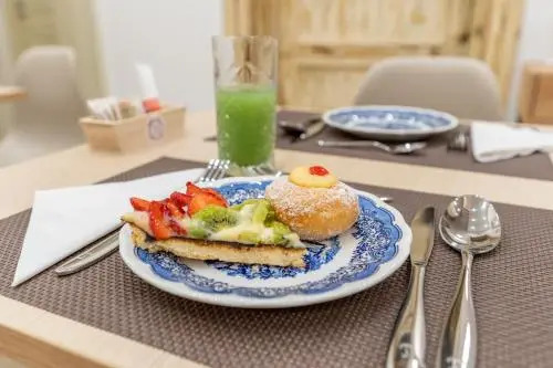 Mama Tita Rooms and Breakfast