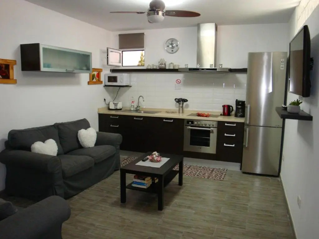 Paradise Apartment 1 Minute from the beach