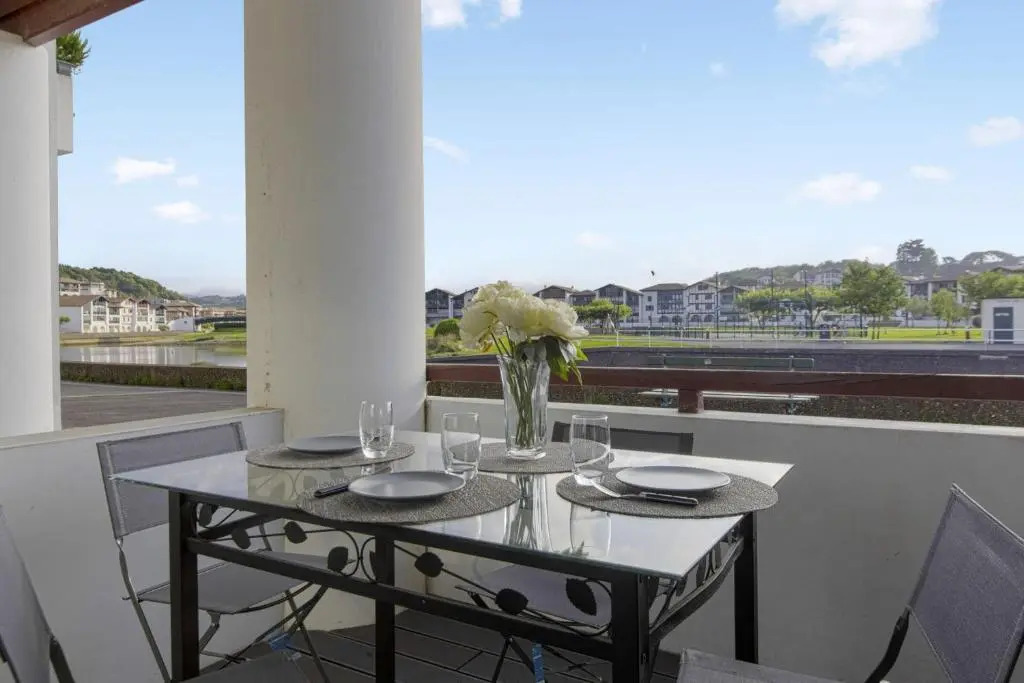 Modern quadriplex with terrace 3 min away from Ciboure beach - Welkeys