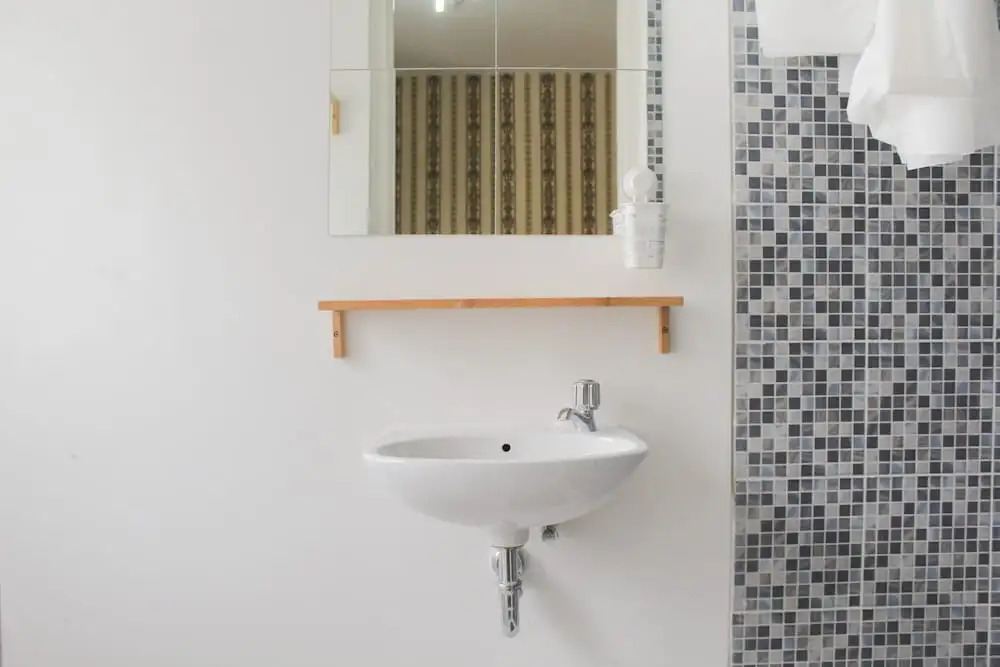 Spectacular and Posh Studio Aeropolis Apartment