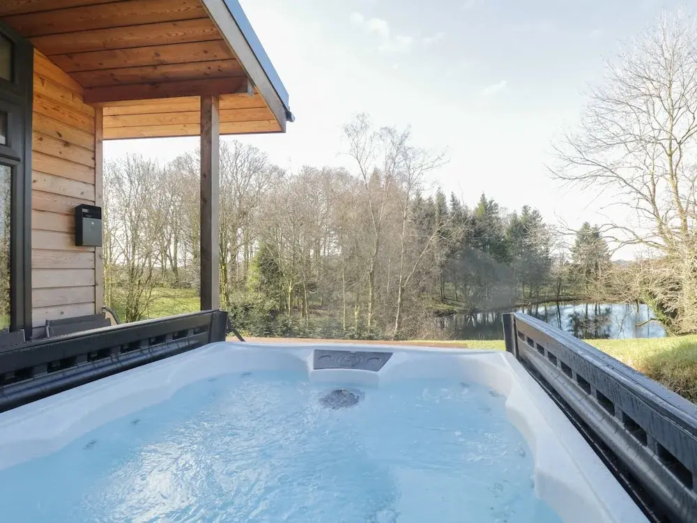 Tarn Lodge
