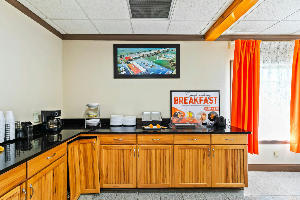 Howard Johnson by Wyndham Hattiesburg