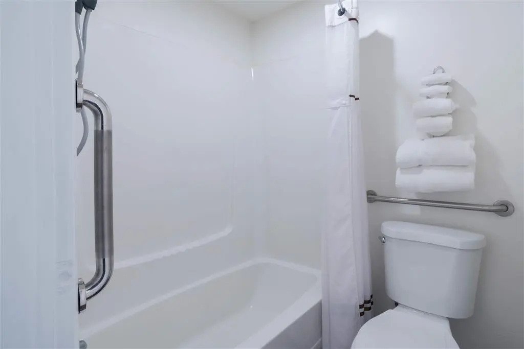 Travelodge by Wyndham Salina