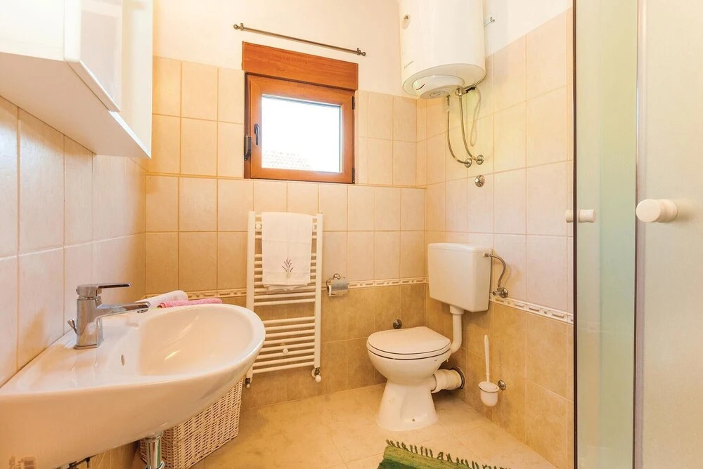 Gorgeous Home In Vrata With Sauna