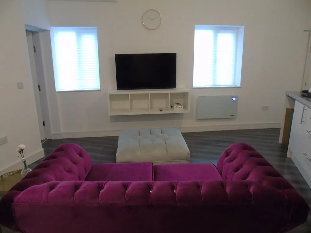 Inviting 1-bed Ground Floor Apartment in Bolton