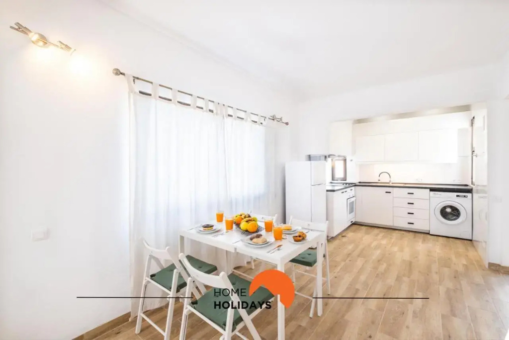 #011 NewTown Modern Flat near Oura Beach