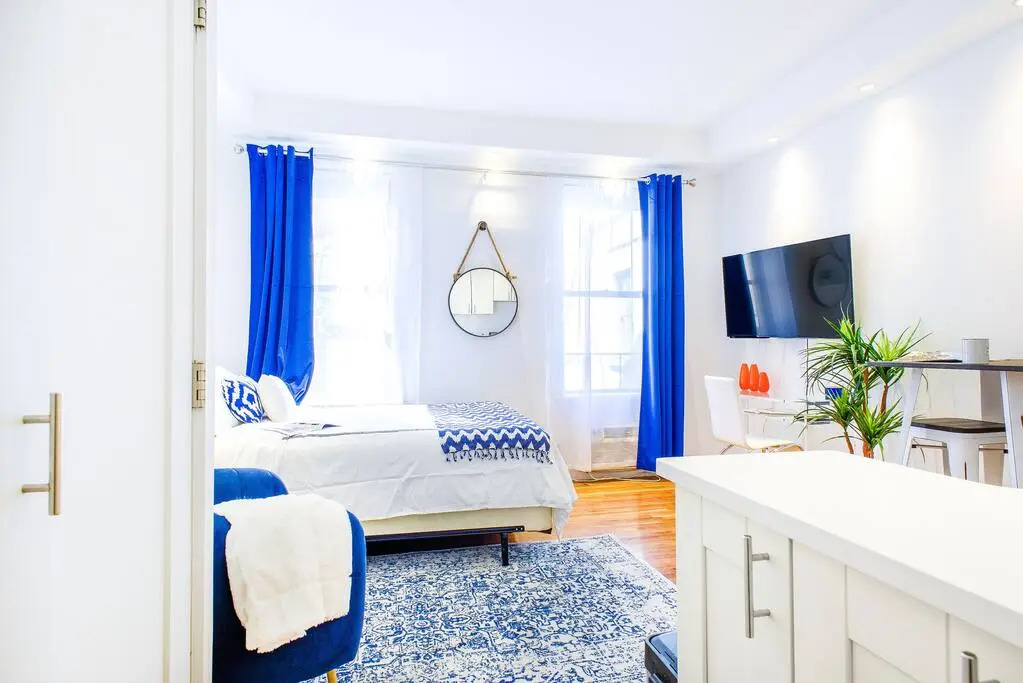 62-3B Studio Prime UES Walk to Central Park