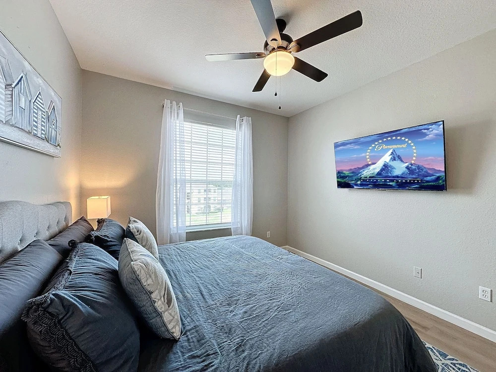 3BR Third Floor Condo Near Disney