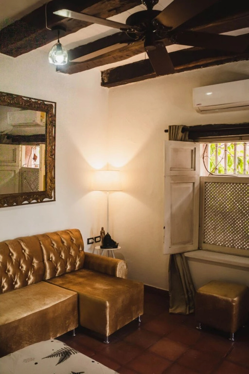 Sd-1 Room With Balcony In The Old City Air Conditioning And Wifi