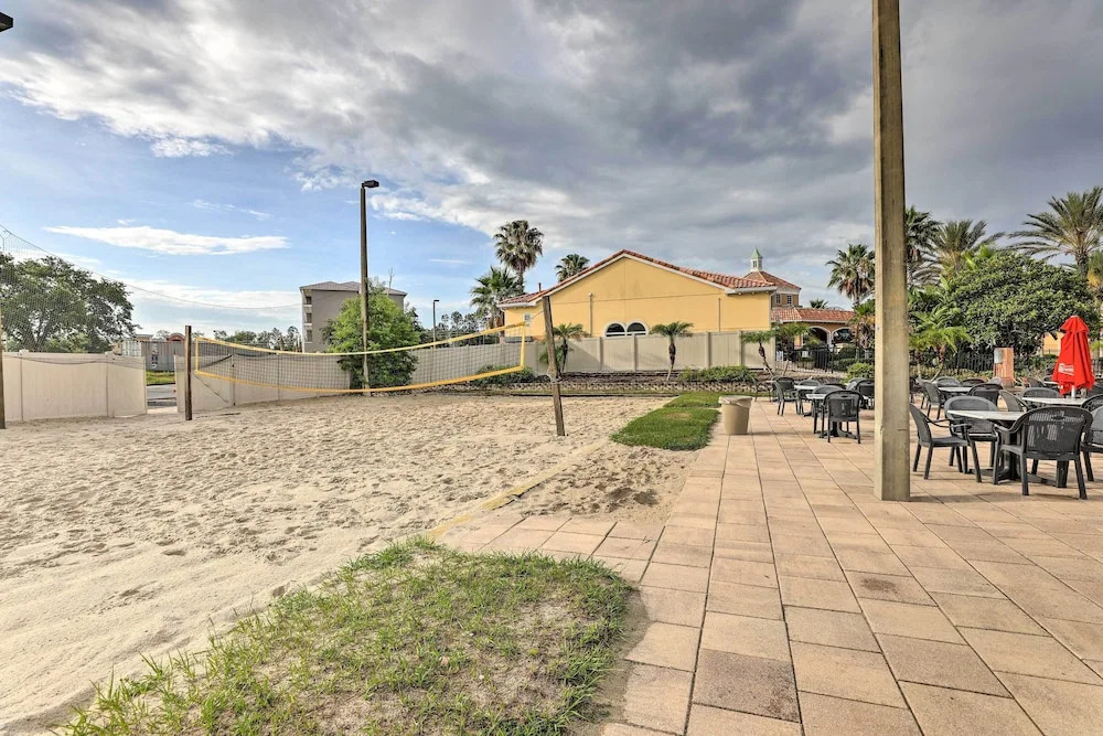 9 Mi to Disney: Resort Townhome w/ Private Patio