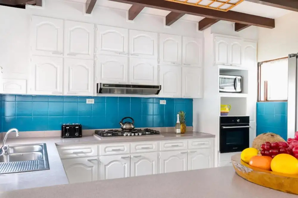 Villa Allegra Family Vacation Home w Pool BBQ