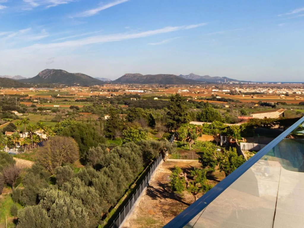 Villa in Búger with Rooftop Pool & Scenic Views