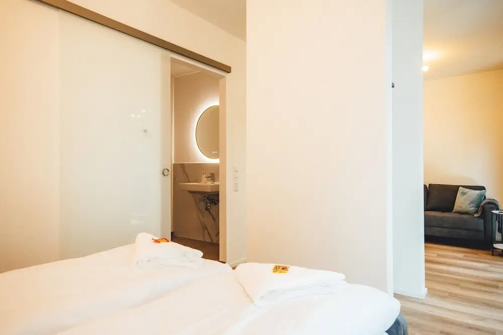 THE WOS Apartments