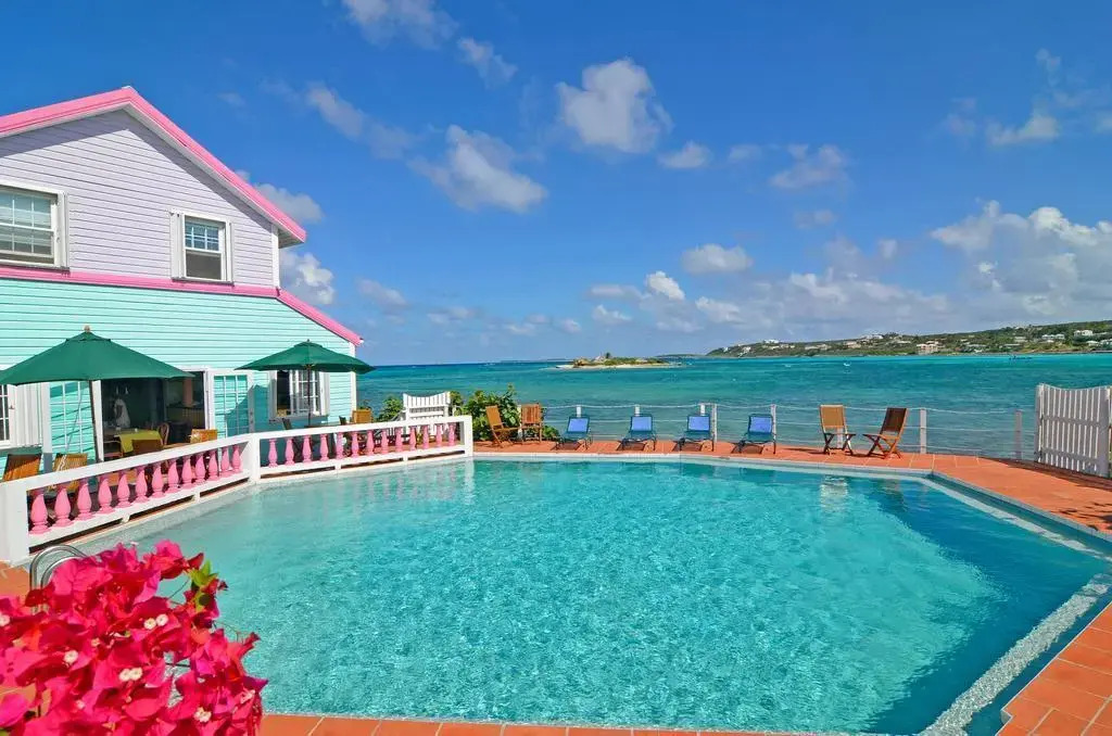 Arawak Beach Inn