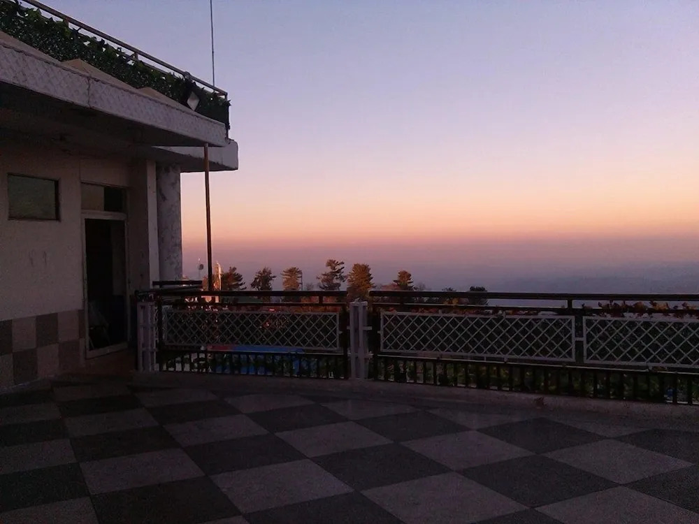 Move-N-Pick Murree