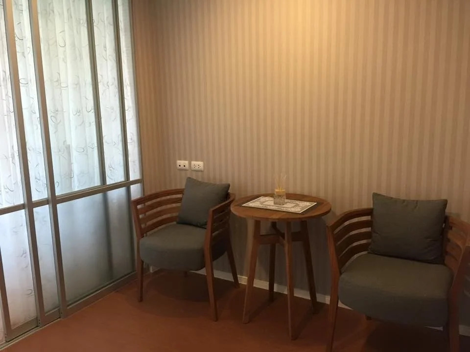 Lumpini Seaview Top Floor