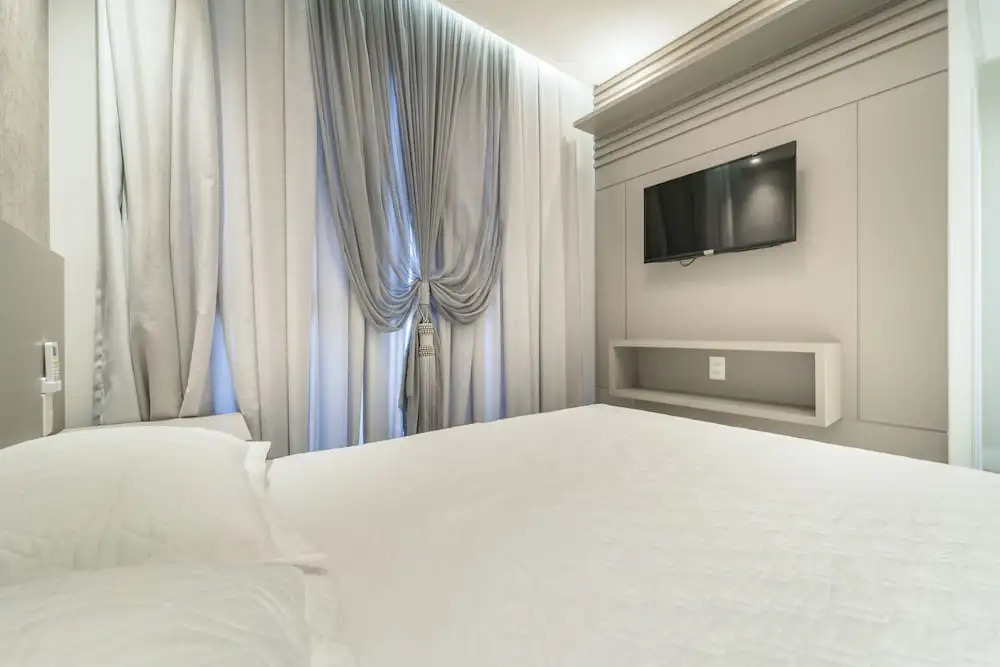884 - Aluguel apartamento 3 quartos