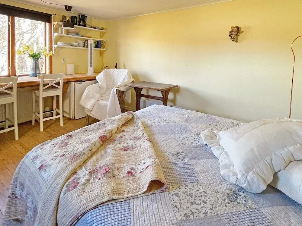 8 person holiday home in KLÖVEDAL-By Traum
