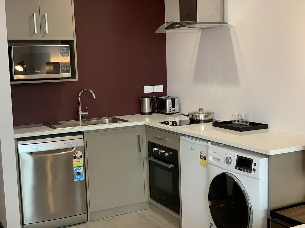 Marsden Suites Albany