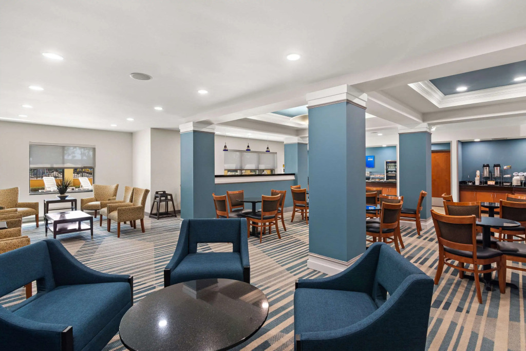 Comfort Suites Vero Beach I-95
