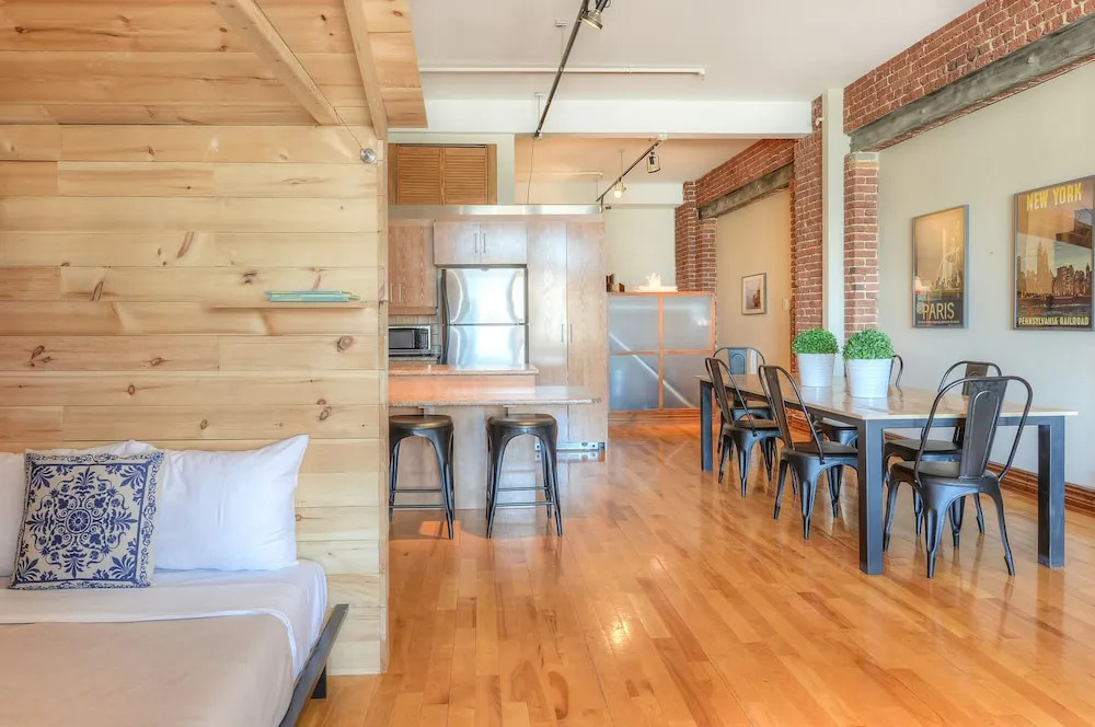 Intimate Plateau Suites by Sonder