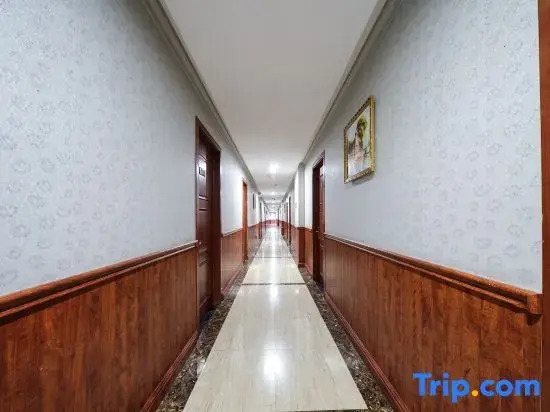 Yihao Smart Hotel (Tongliang Longcheng Avenue)