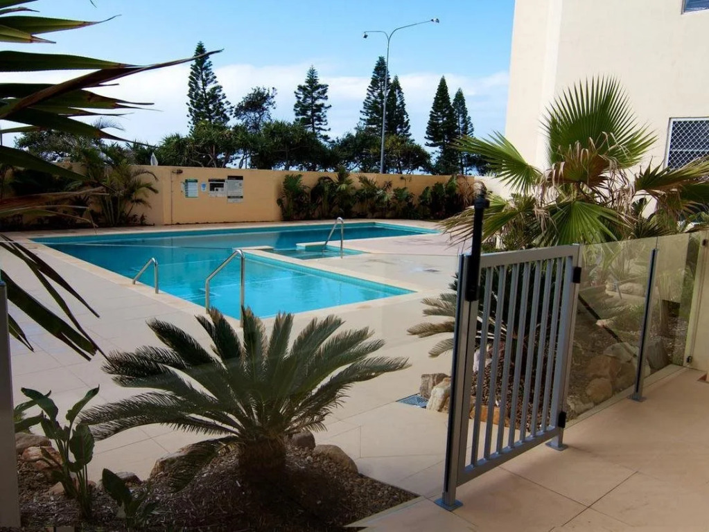 Pacific Plaza Apartments
