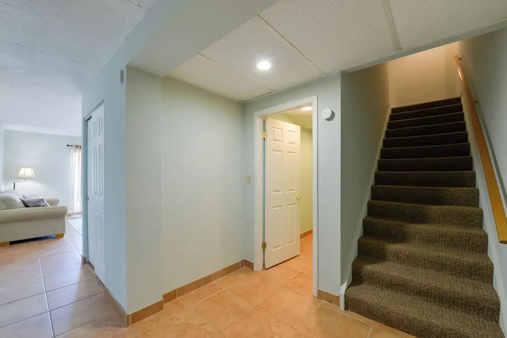 Simple North Wildwood Condo - Steps to Beach!