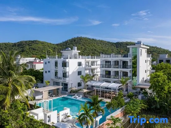 Sanya Haishi Pool Design Homestay (West Island Tourist Scenic Area)
