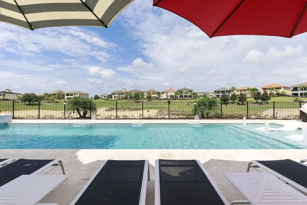 12BR Reunion Pool Home 521 by OVRH