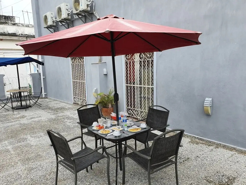 Hostal BAOBAO