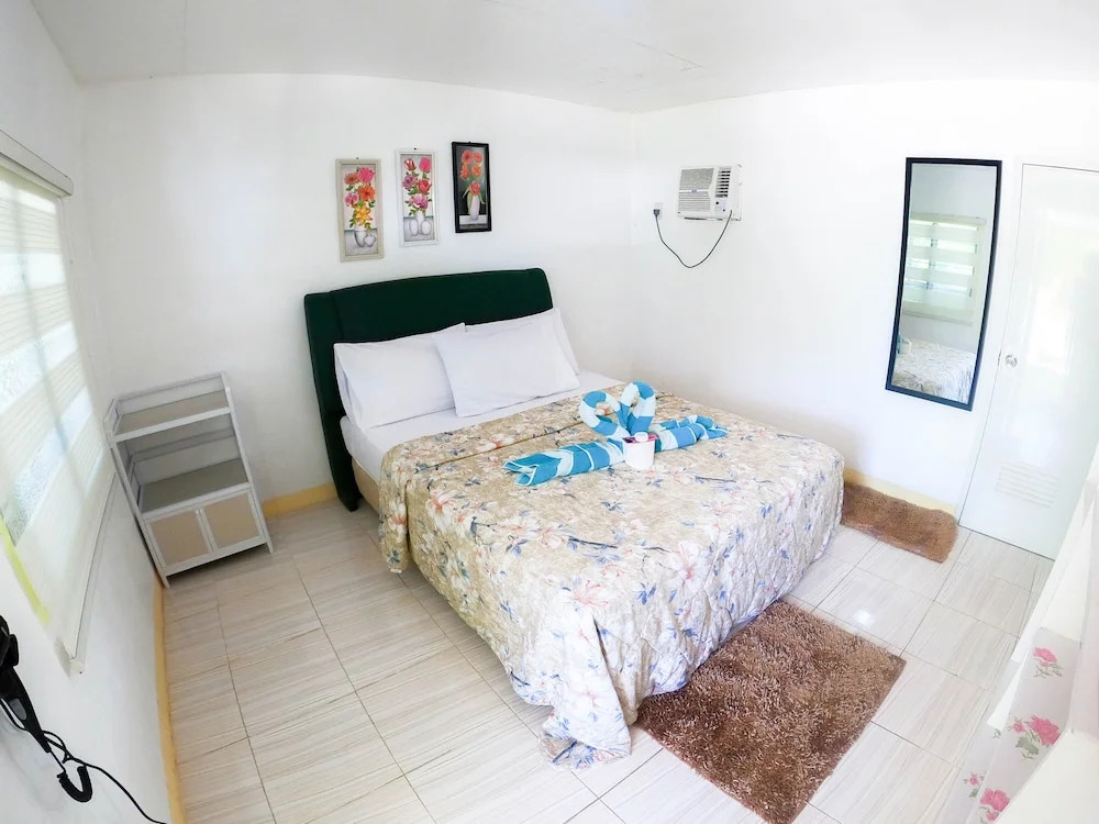 Mabuhay Thresher Dive Resort