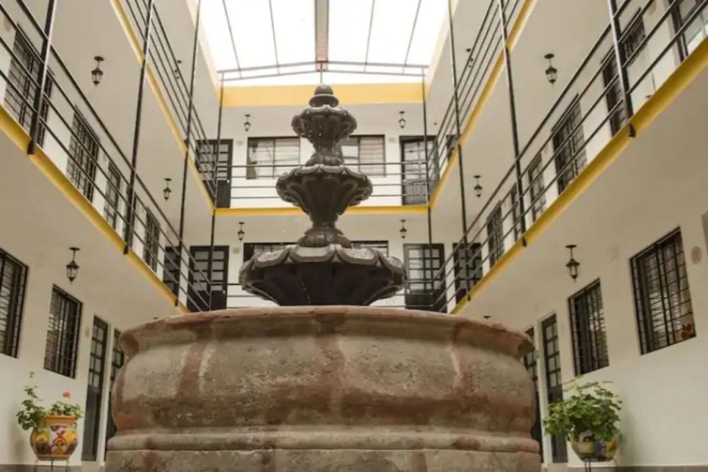 Cinco de Mayo Hotel