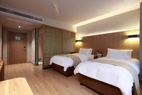 Grand Yiju Hotel (Nanjing Xinjiekou center)