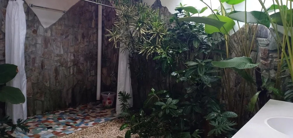 Elmundotel Guest House