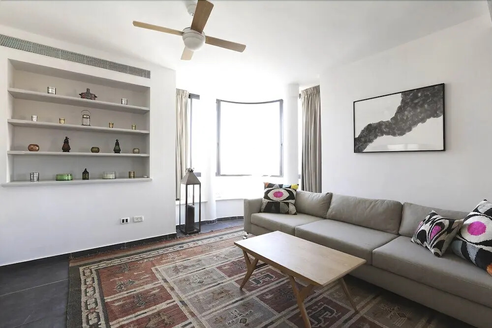 Casa Archie Luxury Suites