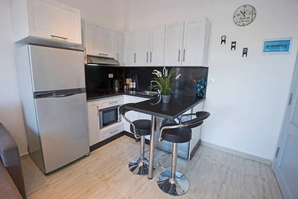 Luxury Wi-fi 1 Bedroom Apt. Close to El Gouna