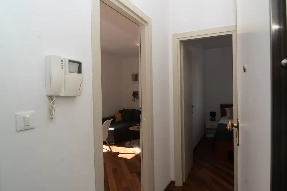 Apartments Nikolina