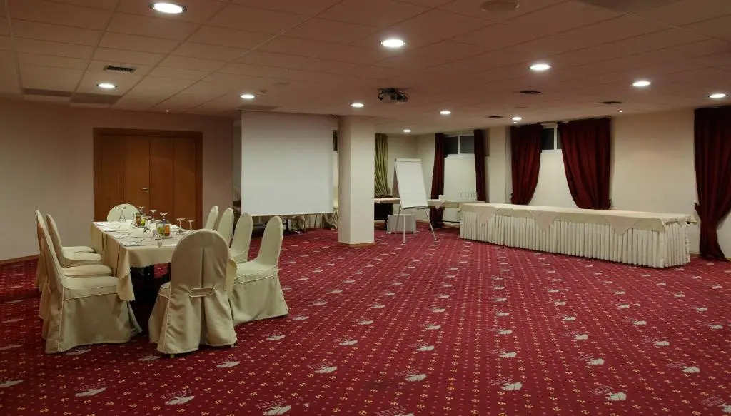 Athina Airport Hotel