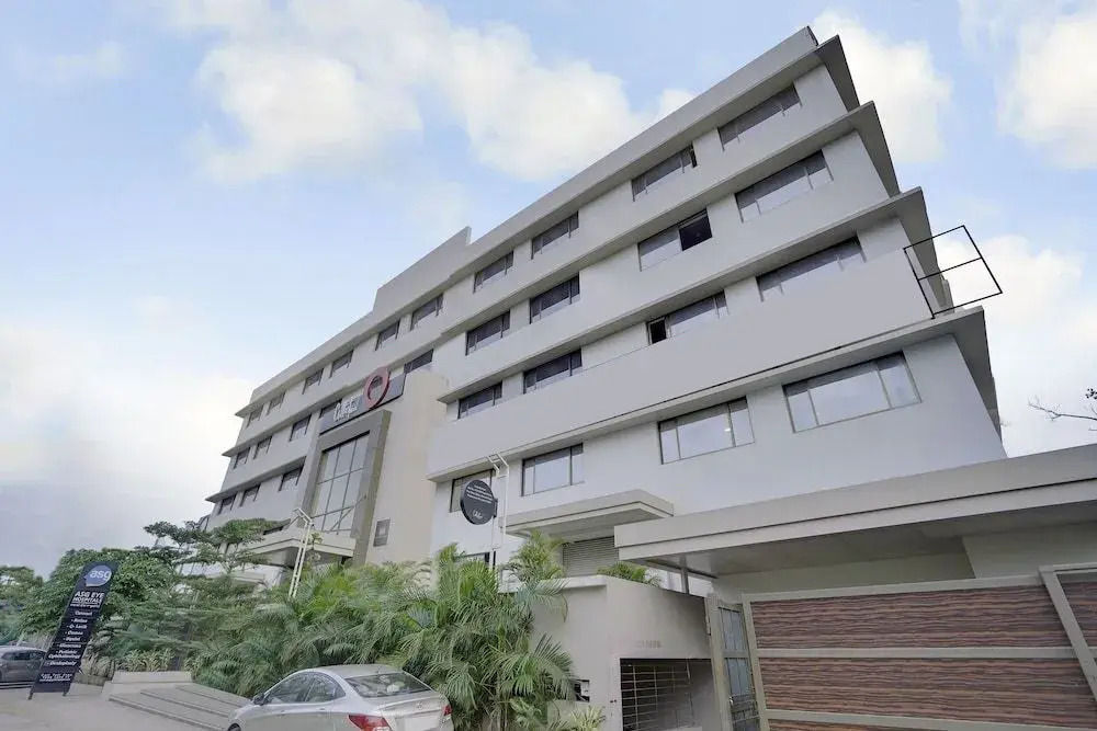The Urban Park by OYO Rooms