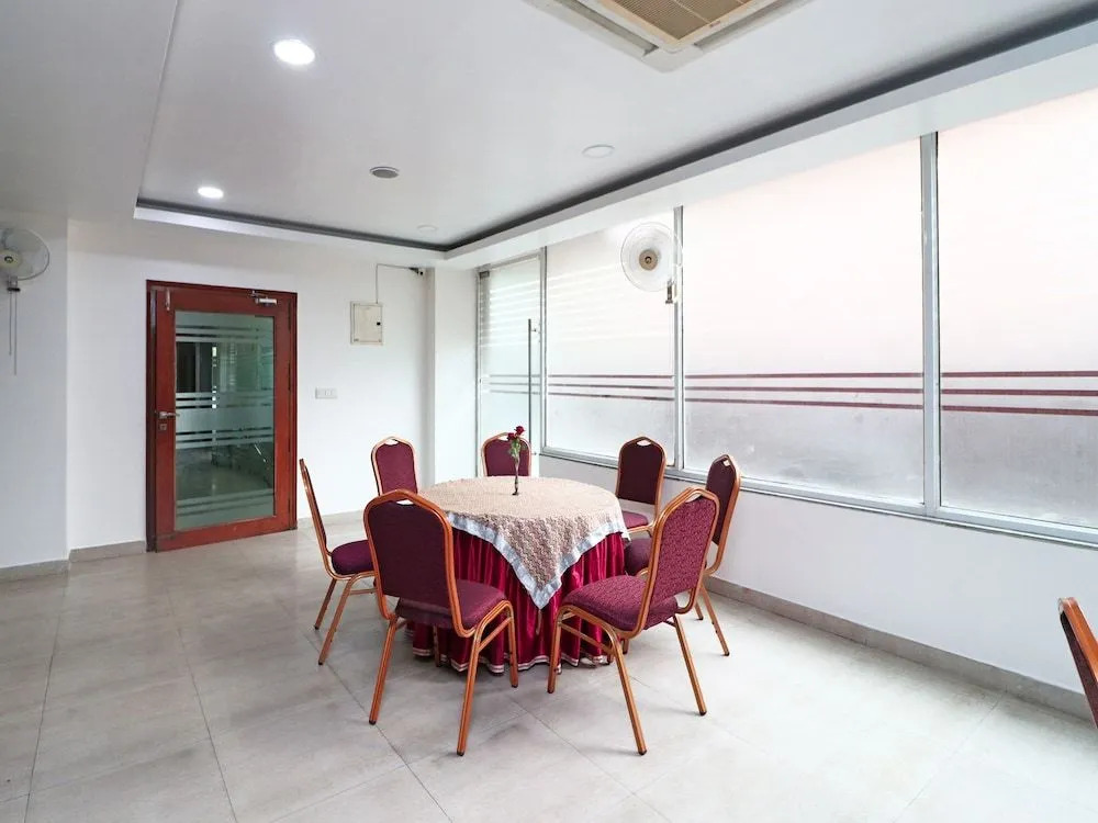 OYO 16893 Hotel Parth Paradise
