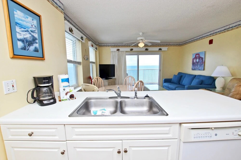 Tradewinds 901 by Youngs Suncoast