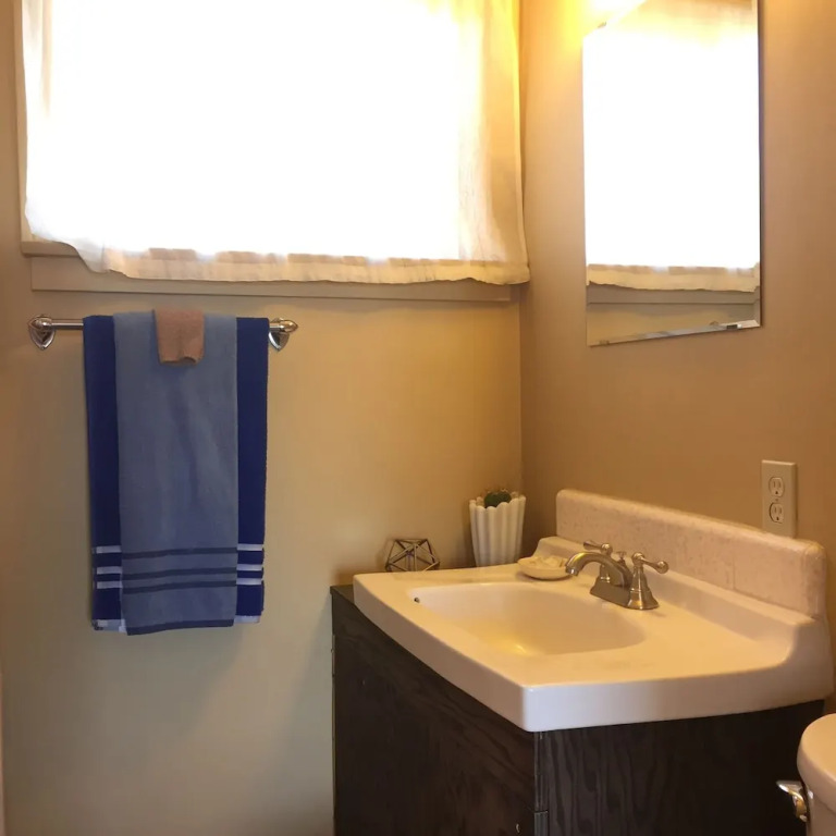 C-VU Motel