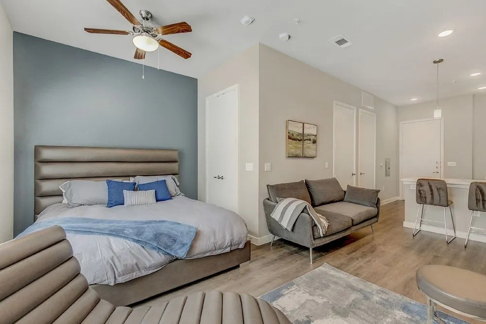 Portlandia Apartments by Barsala