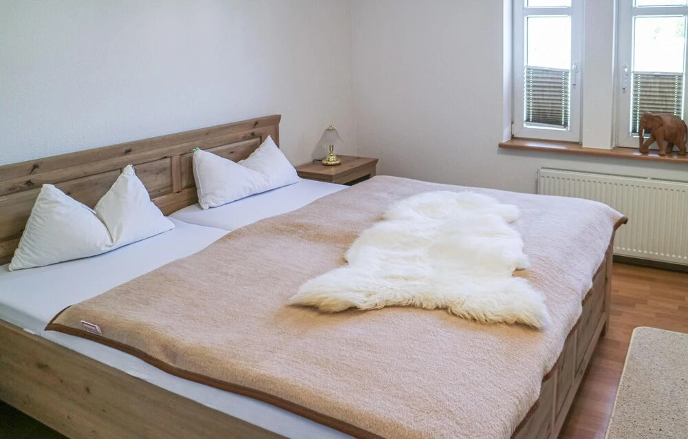 Awesome Apartment in Warnemünde With 2 Bedrooms