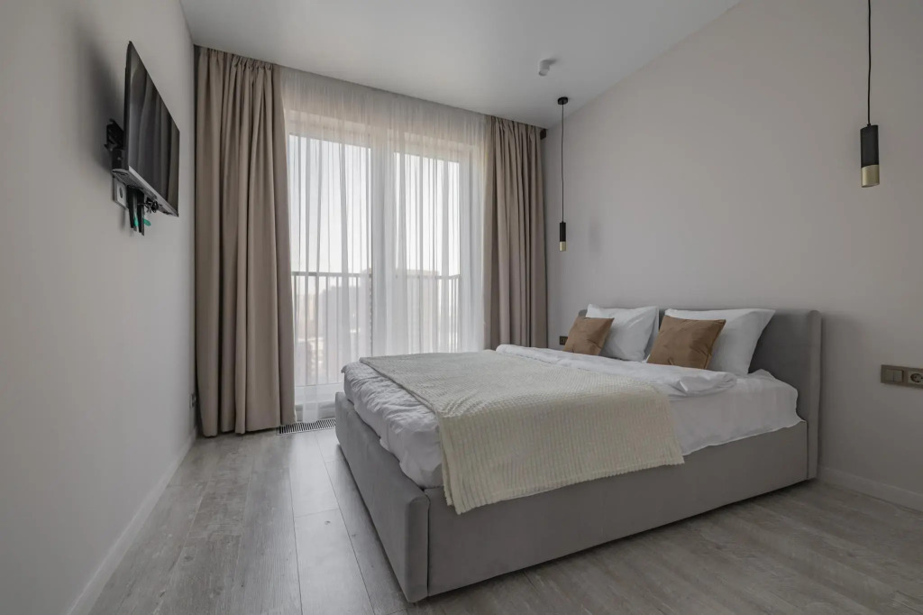 Квартира у метро спартак от  EVERE HOME 