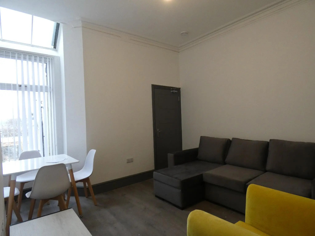 Townhouse @ 80 St John Street Stoke