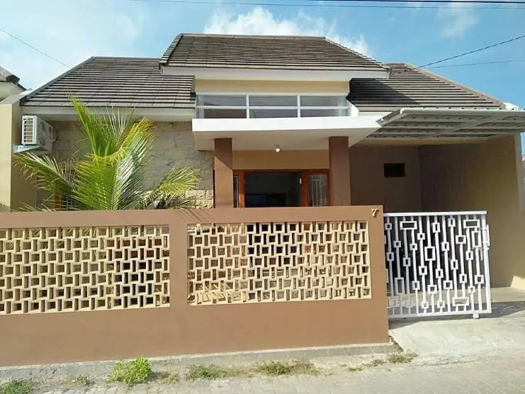 Rumah Mba Ayu 2, complete amenities and karaoke