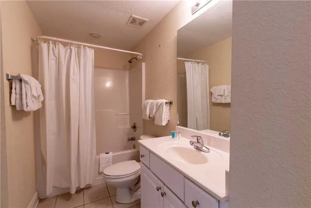 Crystal Shores West 1103 - 2 Br condo by RedAwning