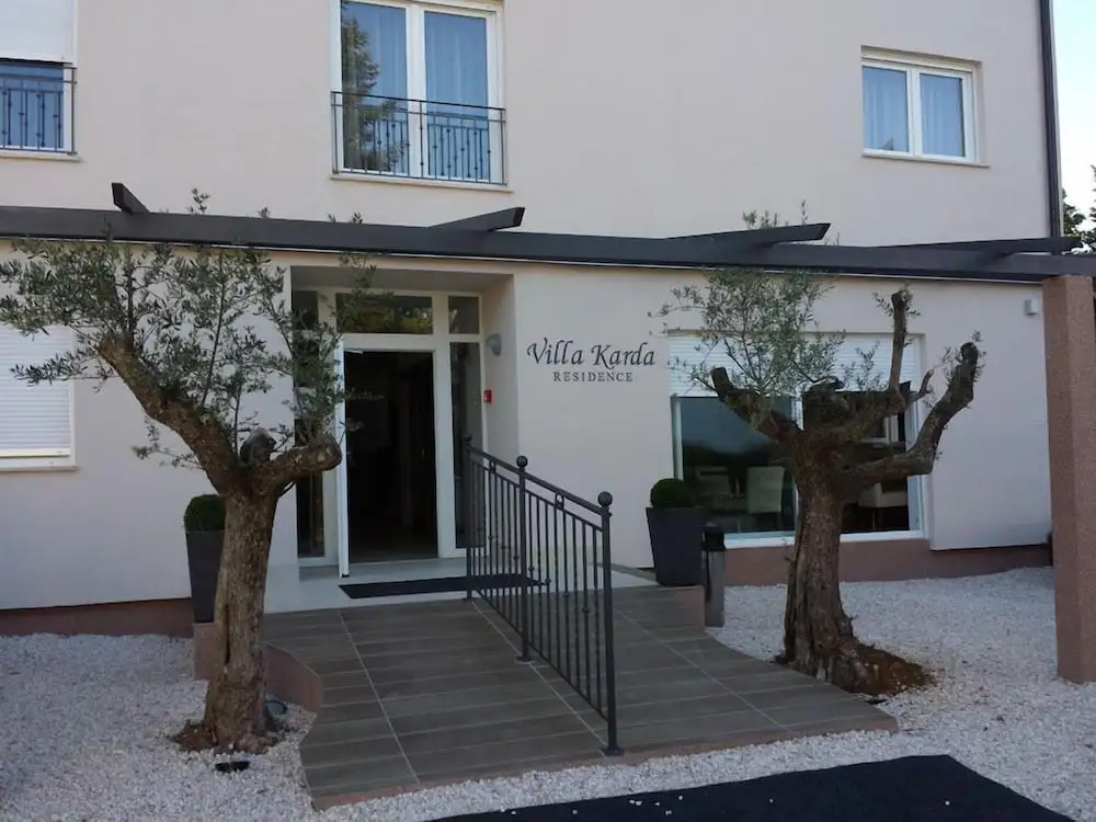 Residence Villa Karda